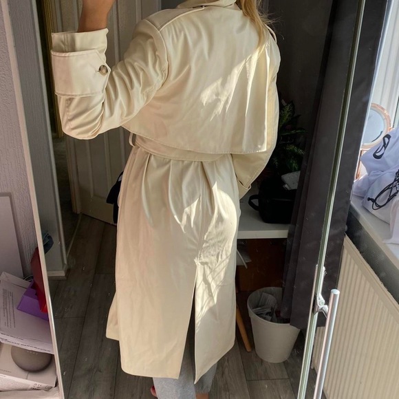 zara cream faux leather trench coat size M-L new with tag - Picture 3 of 4